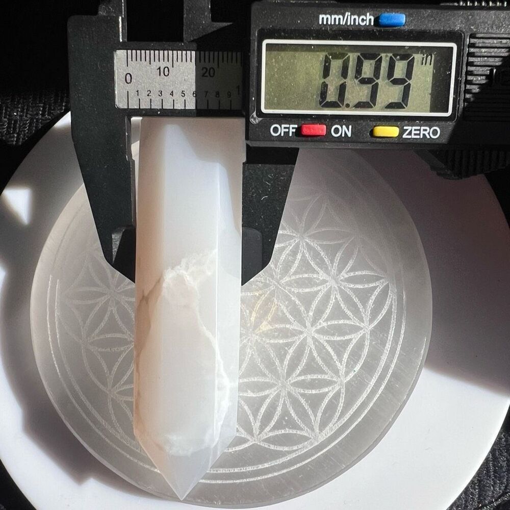 Milk Quartz Crystal Tower Meditation Stone - Picture 10 of 13